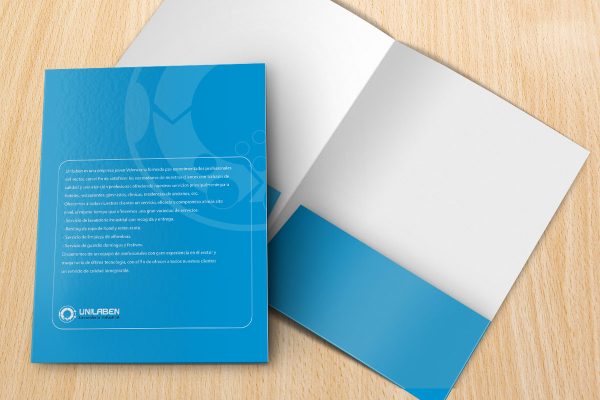 Carpetas corporativas para lavandería industrial